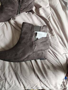 Dream Pairs Taupe Suede Wedge Ankle Booties